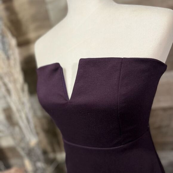 Bishop & Young strapless bodycon dress in deep plum color - M - Picture 3 of 9